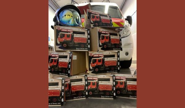 La tournée des calendriers des Pompiers 2026 est lancée !